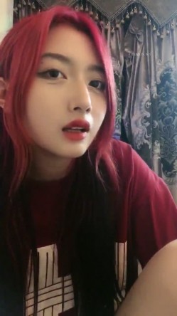 校花！成都KTV公主下海！【破处】，貌美如花的重庆妹子，尺度升级，各种掰穴 截图6