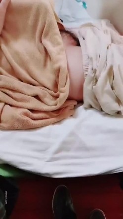 【骚宝】 偷拍 中医SPA 新人少妇求诊 私密大保健返场 截图11