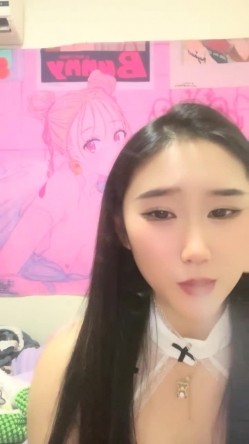 核弹！超美校花【果果qzm】道具狂插~扇脸打逼~妹子都经历了什么？ 截图9