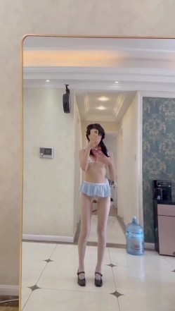 顶级女模露脸泄密！万人求购百万粉女神【幻儿】完整私拍视图，有颜值有身材金主的最爱，啪啪内射 截图1
