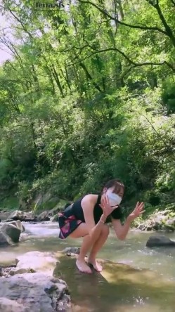 高质量极品尤物巅峰女神jena.sis赞助者享有福利视图，完美身材，各种环境露出放骚挑逗 截图4