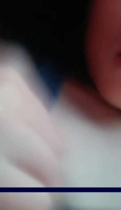 花一样的美女『你是谁的可爱』和粉丝户外车里啪啪玩车震 淫语对白 空间小操的很刺激 屌大插的真爽叫的真骚 截图8