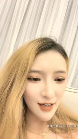 人间水蜜桃高颜值妖艳妹子自慰诱惑，掰穴特写假屌摩擦性感屁股上位骑坐 截图10