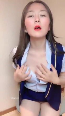 【熟女福利】快手丝袜熟女团队，【花嫂】福利视频30V 超级骚，特别骚气的少妇 截图10