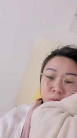 江苏良家，超会玩的一对情侣，【爱插枪的女流氓】，家中爱爱鸳鸯浴，女的胸大腰细 截图1