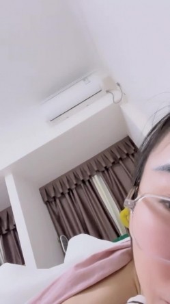 江苏良家，超会玩的一对情侣，【爱插枪的女流氓】，家中爱爱鸳鸯浴，女的胸大腰细 截图10