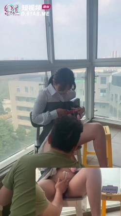 【超顶 ️绿帽大神】茗茗 最近较火的91眼镜骚妹 承接山东大哥专属定制 寄来的阳具前后攻穴 狂艹脱变淫奴 口爆吞精呛喉 截图11