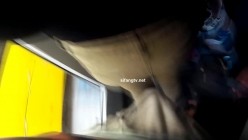 大神最新公交车冒死顶臀猥亵妹子大合集,有心没胆的狼友们赶紧看 截图8