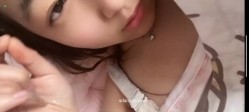 PUA实力大神【网调加约炮】专业线上线下忽悠套路玩弄学生妹，巨乳妹子闺房脱光自慰 截图5