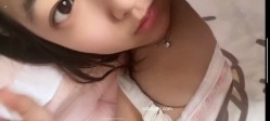 PUA实力大神【网调加约炮】专业线上线下忽悠套路玩弄学生妹，巨乳妹子闺房脱光自慰 截图6