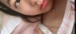 PUA实力大神【网调加约炮】专业线上线下忽悠套路玩弄学生妹，巨乳妹子闺房脱光自慰 截图8