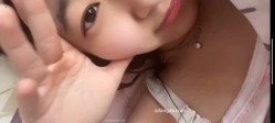 PUA实力大神【网调加约炮】专业线上线下忽悠套路玩弄学生妹，巨乳妹子闺房脱光自慰 截图9
