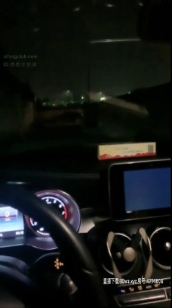 美女【法拉女神】收费房 车震 口交 啪啪无套内射大秀,颜值不错 大长腿 那双玉足特别好看 截图2