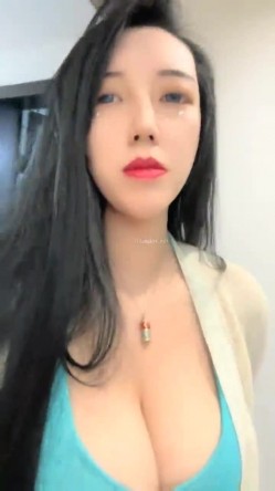 178胸膜！~【傲胸新木优子】，KTV土豪淫乱，高端酒店会牛郎！夜生活真是丰富，之前还爱装逼不脱呢 截图12