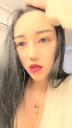178胸膜！~【傲胸新木优子】，KTV土豪淫乱，高端酒店会牛郎！夜生活真是丰富，之前还爱装逼不脱呢 截图15