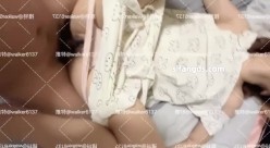 人气泡良大神，【狮子座】，新人，19岁学生妹，冷白皮，一开始还玩手机，很快被操的鬼哭狼嚎爽炸 截图7