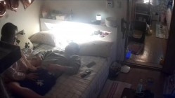 黑客破解家庭网络摄像头长期偷拍 ️小夫妻的日常性生活妻子圣诞节穿着女仆装勾引老公 截图5