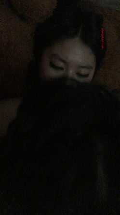 良家小姐姐王晓菲，华丽的私房照，古装飘飘仙女 喝酸奶，还要倒在鸡巴上吃才过瘾 满满的居家幸福生活 截图6