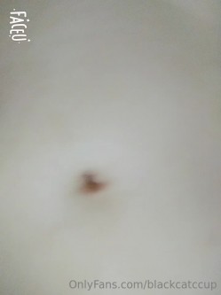 国产清纯美足M小母狗「BlackCatluna」OF露脸私拍 反差婊欲求不满自慰足交性爱多人啪啪 截图4