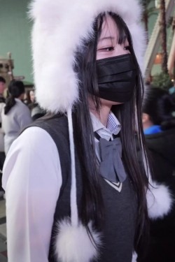高颜值大奶女模【SeoulDoll】最新订阅福利，财阀极品母狗，百合紫薇啪啪 截图3