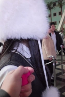 高颜值大奶女模【SeoulDoll】最新订阅福利，财阀极品母狗，百合紫薇啪啪 截图4