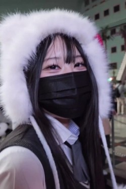 高颜值大奶女模【SeoulDoll】最新订阅福利，财阀极品母狗，百合紫薇啪啪 截图6