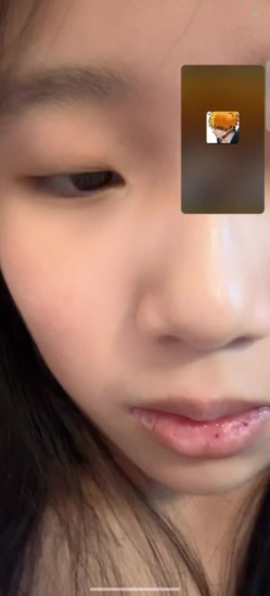 ️【真实反差学生妹】，土豪高价定制1对1在线调教，清纯妹子掰菊花抠逼口塞棉袜舔内裤，小母狗属性拉满了 截图12