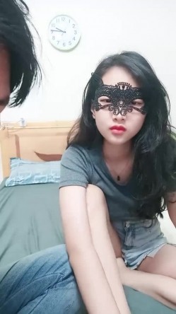 爆乳--小迷妹呀 ️，02年童颜巨乳，柳腰玉乳、翘臀，细长腿，做爱撞击的乳中飞舞，叫床声让人瞬间想射！ 截图7
