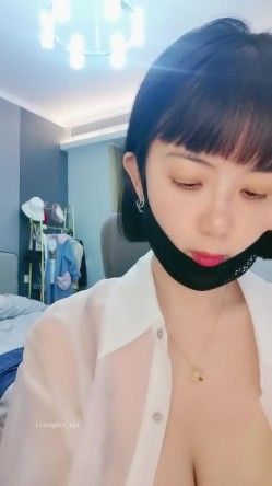 G奶女神！奶子超级大~【暖暖】揉穴自慰！撸到肾虚，纯天然无添加，白得能看到血管，超赞 截图1