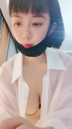 G奶女神！奶子超级大~【暖暖】揉穴自慰！撸到肾虚，纯天然无添加，白得能看到血管，超赞 截图5