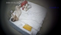 酒店偷拍大奶学妹喜提毕业证书和男友开房庆祝让男友用手指插穴忍不住激情操逼 截图8