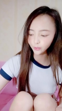 外表文静眼镜妹妹！收费房自慰秀！跳蛋塞入多毛骚穴，假屌插入猛捅呻吟，表情一脸享受 截图6