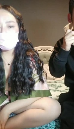非常耐操的淫荡调情师大姐，奶大肥臀被姨妈巾蒙面小哥哥多姿势勐草揉捏大奶子，叫声销魂诱人第二弹 截图1