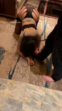 私密字母交流圈两位大神黑白-DOM-老Zz牛逼作品群P调教SM反差骚母狗主人主人尖叫不停 截图4