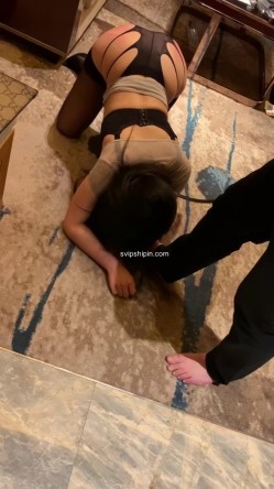 私密字母交流圈两位大神黑白-DOM-老Zz牛逼作品群P调教SM反差骚母狗主人主人尖叫不停 截图11