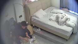 酒店偷拍连续3天入住的年轻情侣古灵精怪的双马尾可爱甜妹被男友不分日夜操了几次 截图16