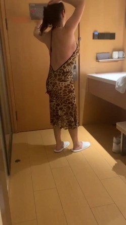 极品少妇熟女风韵犹存美妇 ️徐阿姨酒店与情人啪啪口交足交发出啵啵的淫荡声音 很是淫荡 截图1