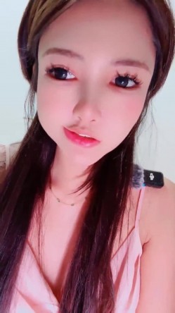 阿黑颜顶级校花【甜心宝贝】内卷下海，肛塞，道具自慰，爽到翻白眼，喷水 截图16