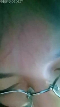 ️勾搭主播【反差小饼干】反差人妻! 勾搭外卖~无套狂操~车震吞精 截图1