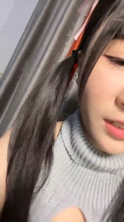校花级别女神！童颜巨乳~【京鱼鱼】道具自慰！高潮爽喷水~ 土豪的私家玩物，身材一级棒！ 截图1