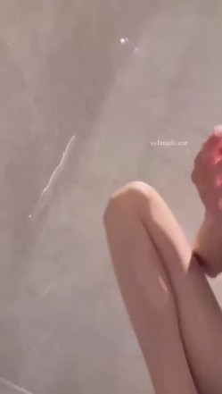 快手福利空姐女神【是邹琳吖是你的琳姐姐】脸穴同框性爱XO首次流出性爱啪啪 猛操 吃鸡巴 截图15