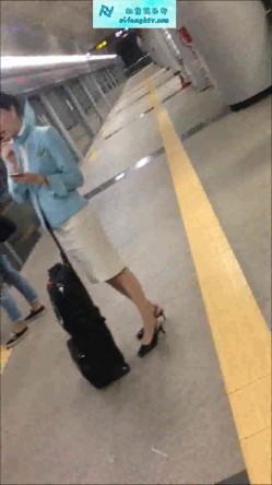 【真实空姐】各大航空美丽空姐不欲人知的真实反差 截图6