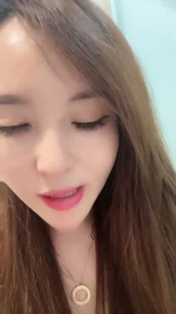 【多人淫乱】【娜娜呀】合集三，三姐妹2P3P风骚淫荡的日常 截图5