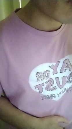 剧情演绎爆草守寡多年的老妈，丝袜高跟齐逼短裙，性感的大屁股玩弄骚奶子，无套爆草淫声荡语直接内射中出 截图2
