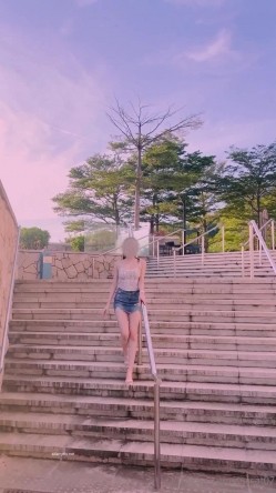 香港人妻【Sexcat07】最新订阅 付费原创粤语PPV剧情AV，真实按摩店色诱男技师，醉酒和陌生人做爱，约单男3P 截图16