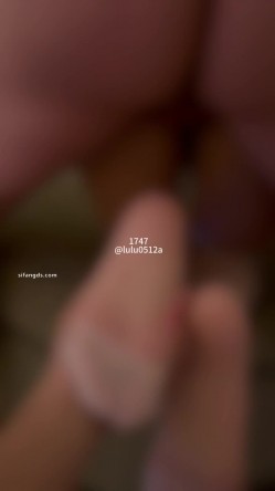 大神玩的是真花，【苏城主（苏E夫妻）】太爽了，多P，3P，交友换妻，老婆长得也相当好看 截图7