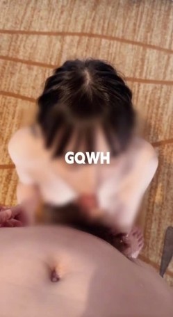 顶级老牌泡良大神「DR.CHEN」「GWQH」付费资源 专约女网黄包括阿朱，调教女大舔脚肛交毒龙喝尿三小时 截图3