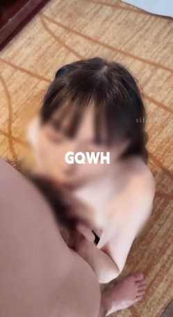 顶级老牌泡良大神「DR.CHEN」「GWQH」付费资源 专约女网黄包括阿朱，调教女大舔脚肛交毒龙喝尿三小时 截图8