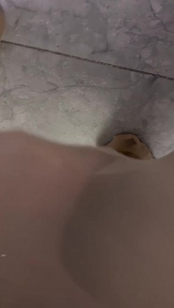 快手116万粉丝 极品美女【初晴】定制骚舞大尺度 情趣露内露B 截图10