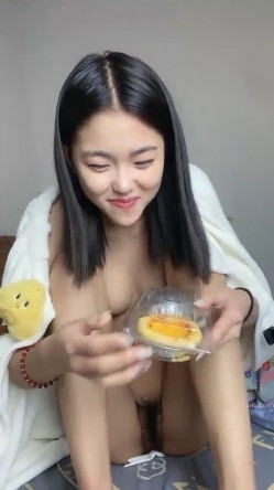顶尖最甜美女神！~【舞美】最强尺度，俏皮可爱小仙女，撒尿，自慰，小身材真是玲珑有致惹人爱 截图6